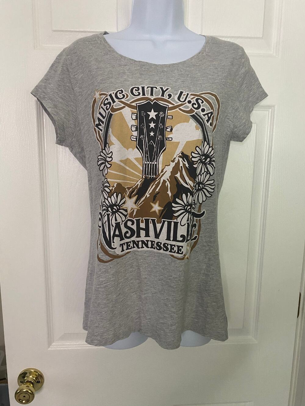 Nashville T-Shirt by Wound Up Size XL 15-17